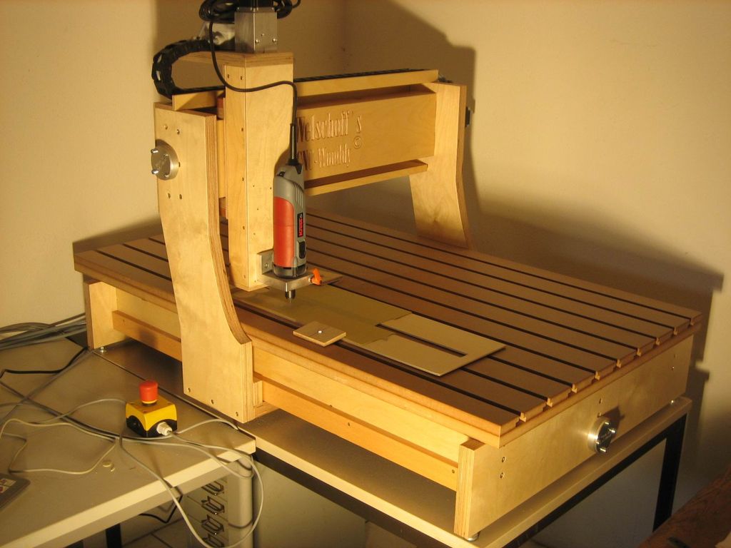CNC-Maschine aus Holz (CAM Systeme - CNC ...